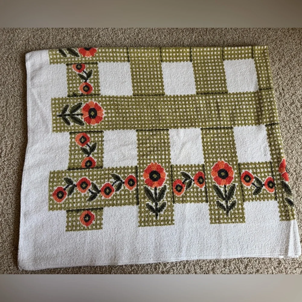 Large Vintage Orange Floral Towel - READ